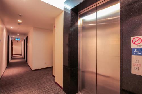 Ace Manor Aparthotel สิงคโปร์ ภายนอก รูปภาพ